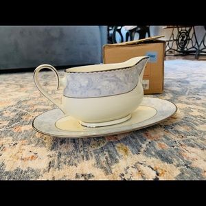 NWT Noritake Montabello Gravy Boat